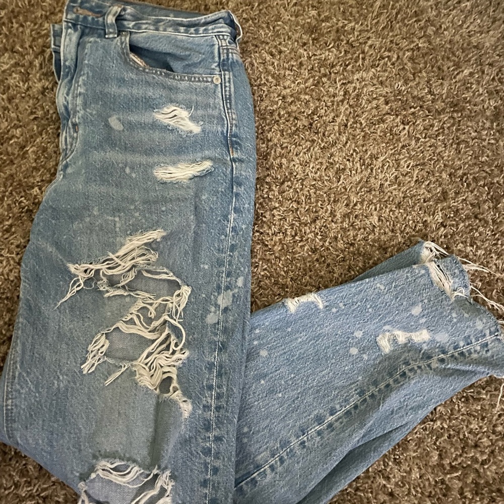 American eagle mom jeans